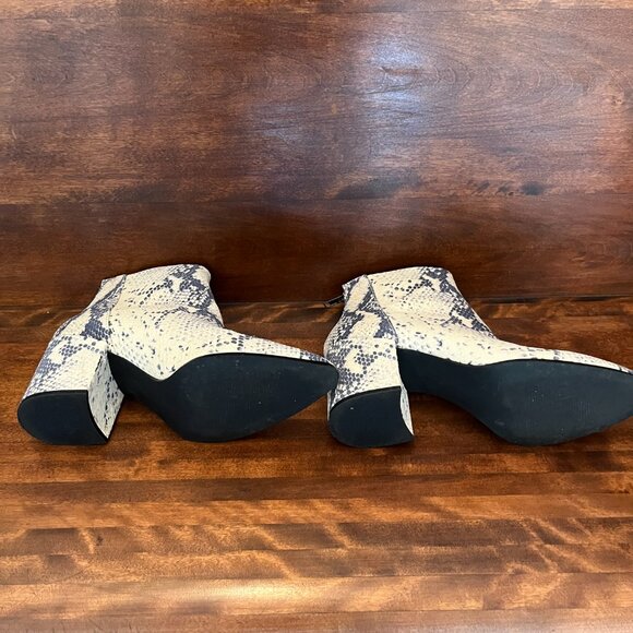 Steve Madden Jillian Women's Snake Print Ankle Block Heel Boots Zip Size 9.5 - Picture 5 of 12